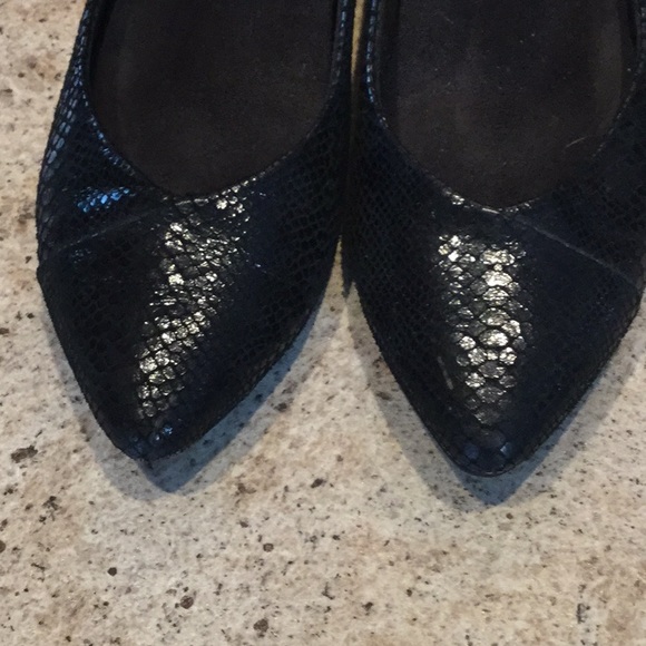 Vionic flats - Picture 2 of 3